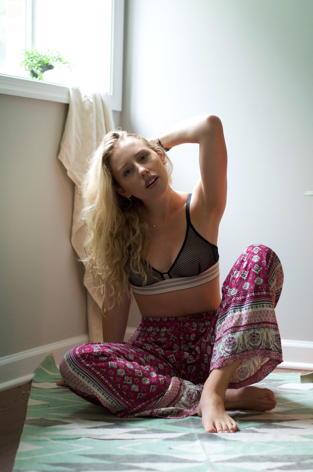 Lindsley Register feet photo 191892334 - High quality celebrity feet picture