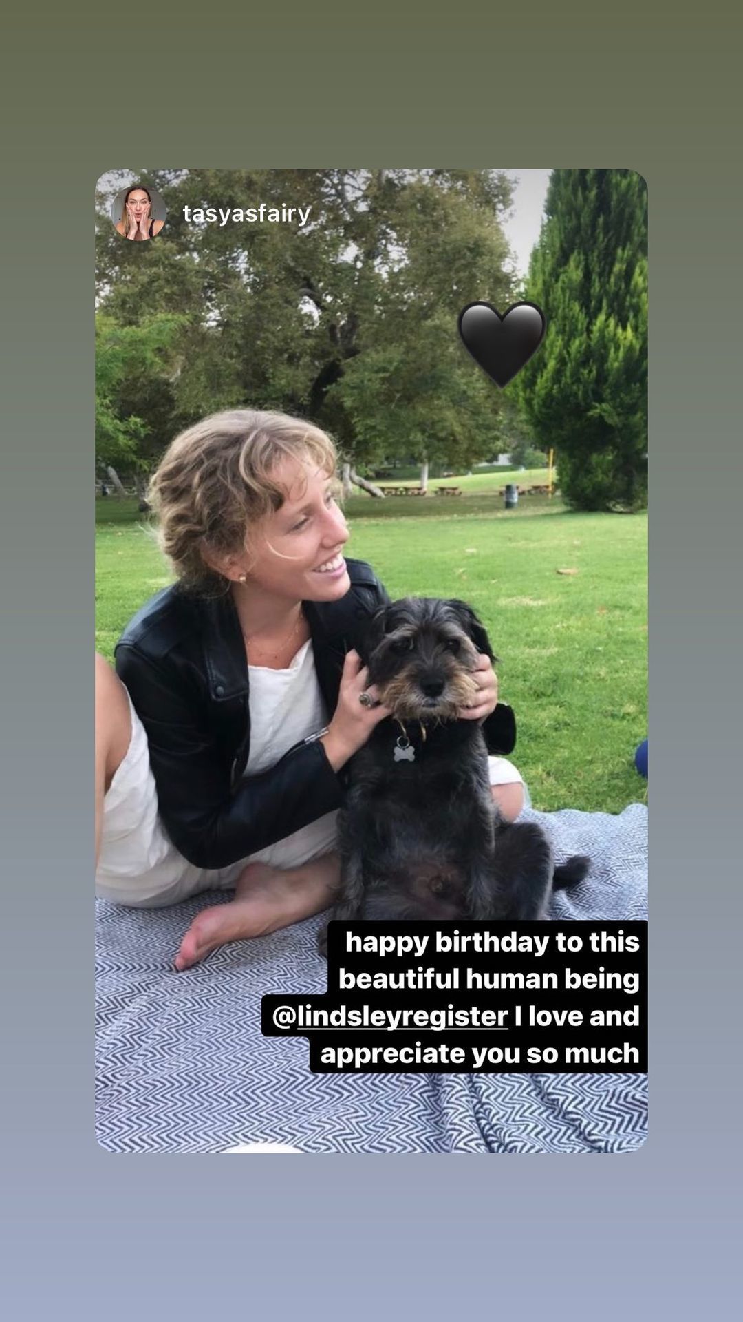 Lindsley Register feet photo 287235401 - High quality celebrity feet picture