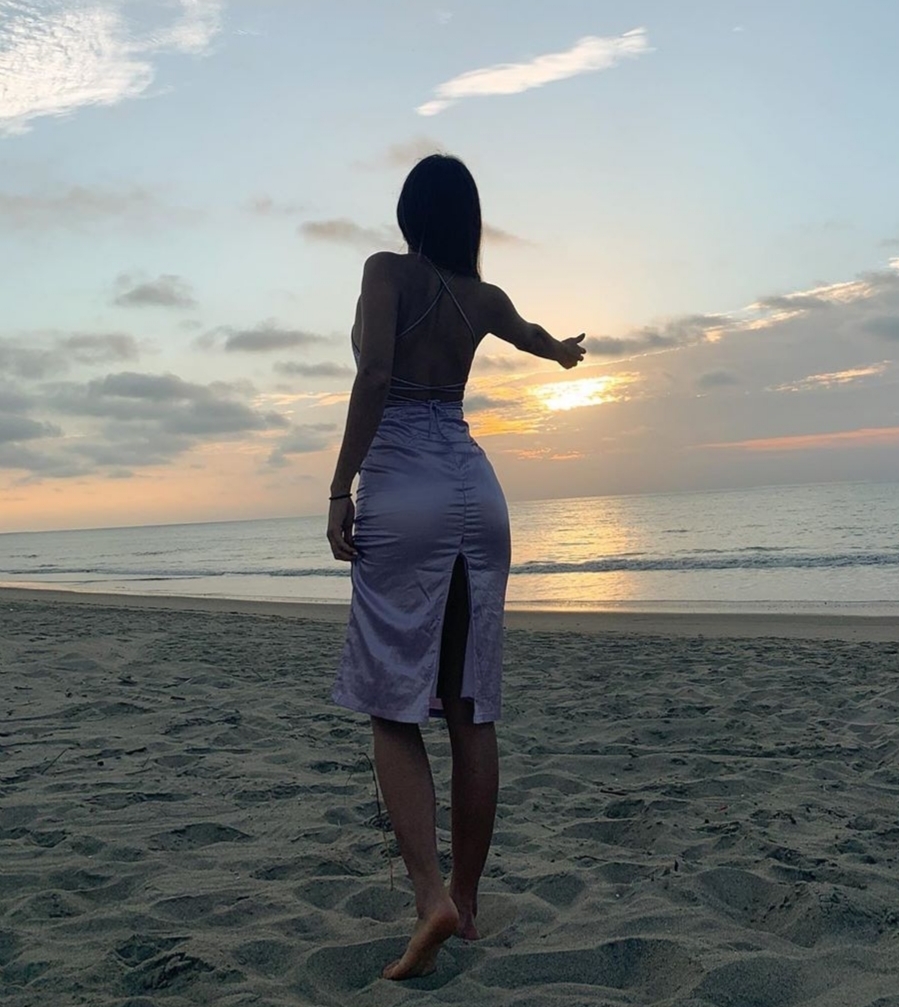 Feet of Luana Barrón