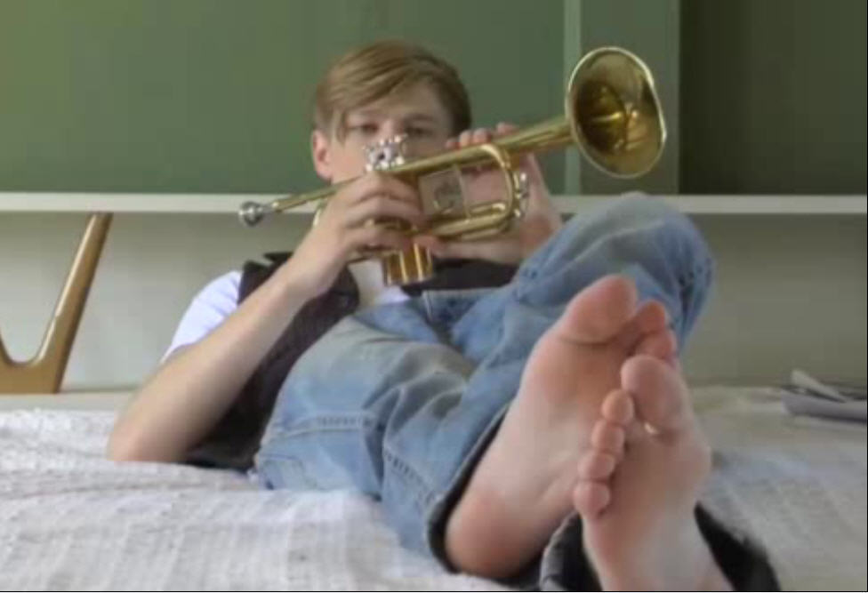 People who liked Lucas Till's feet, also liked.