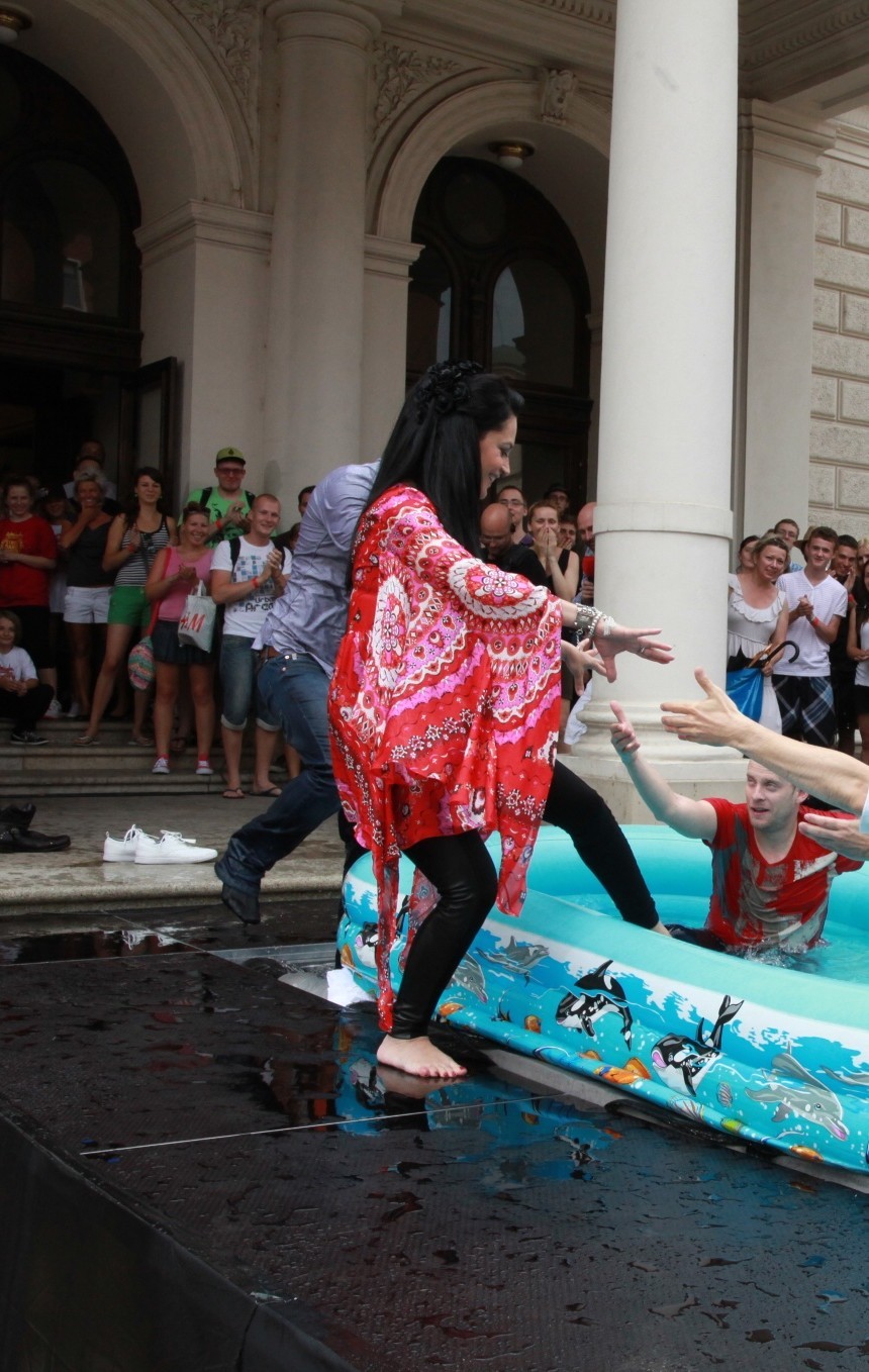 Feet of Lucie Bílá