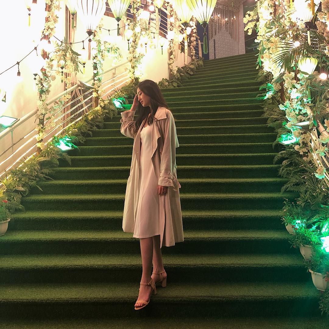 Feet of Luong Thuy Linh