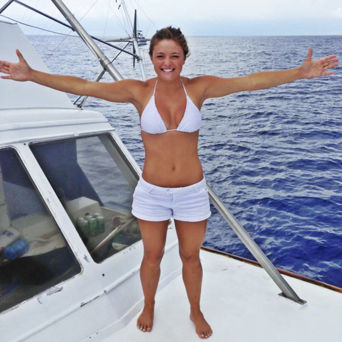 Malia White - Celebrity photo