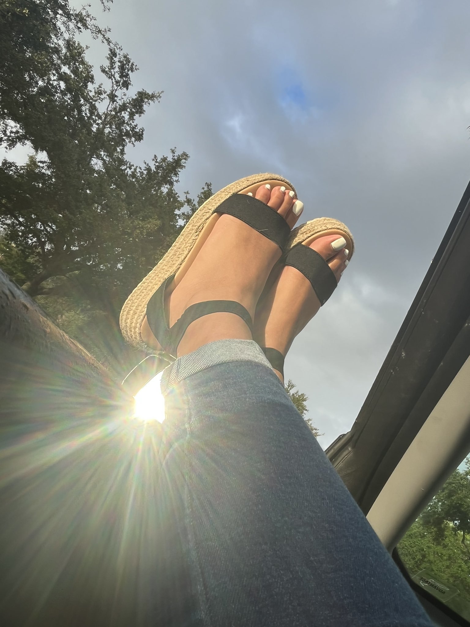 Malina Melendez's feet