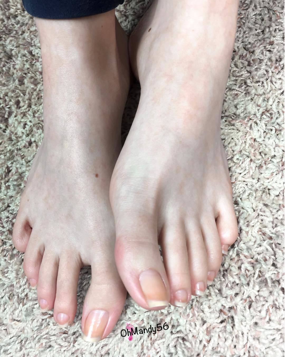Mz natural feet