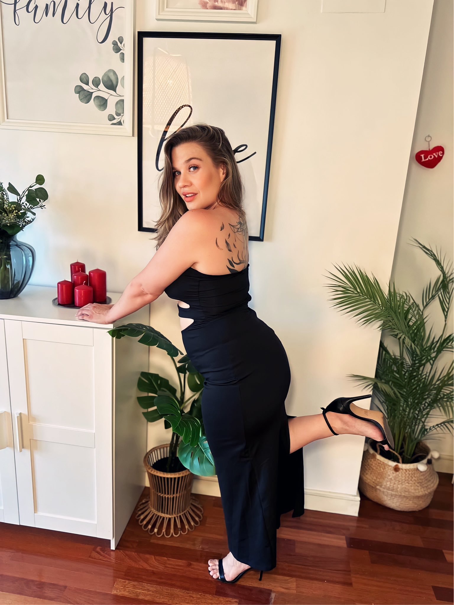 Mar Bella's feet