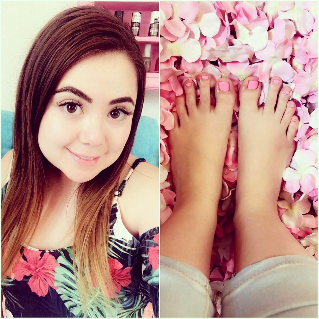 Feet of Mariana Botas