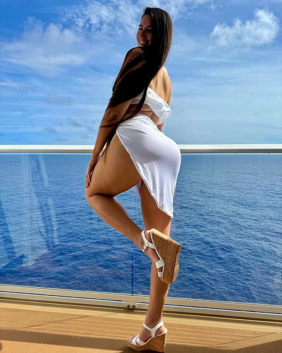 Marie Temaras Feet << wikiFeet