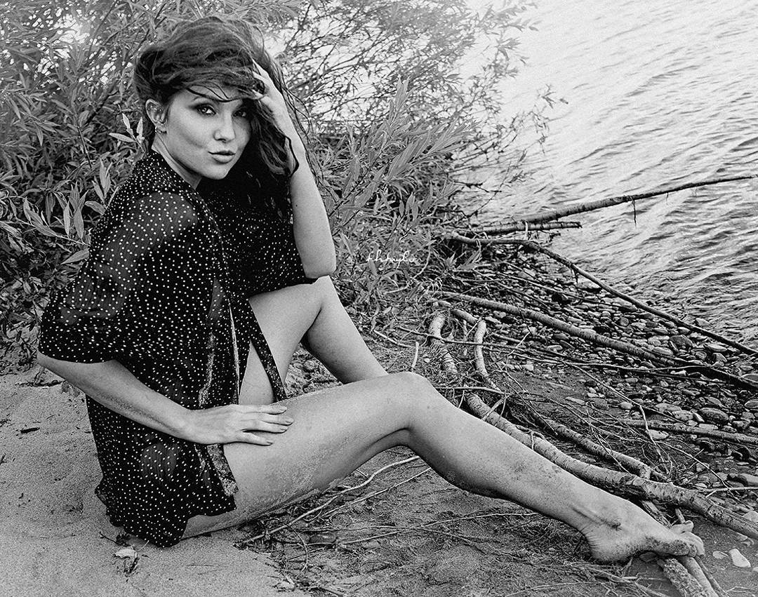 Mariela Henderson's feet