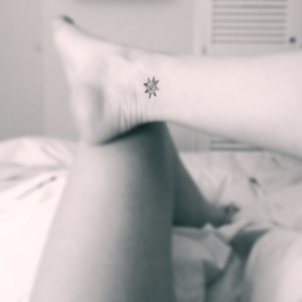 Feet of Mariela Fernández