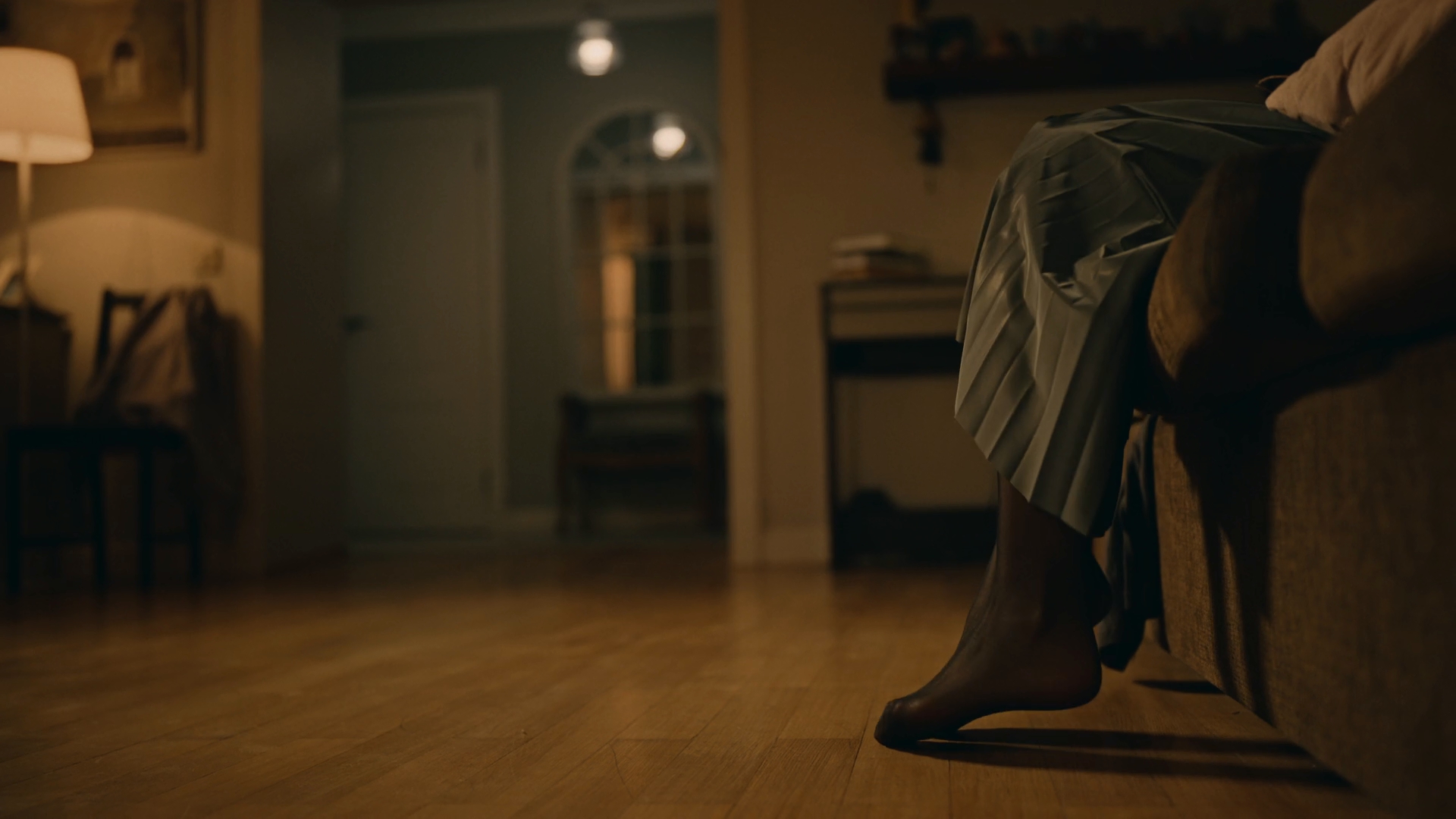 Ұйықтап жатқан әйелмен асқазанға түскен секс видео