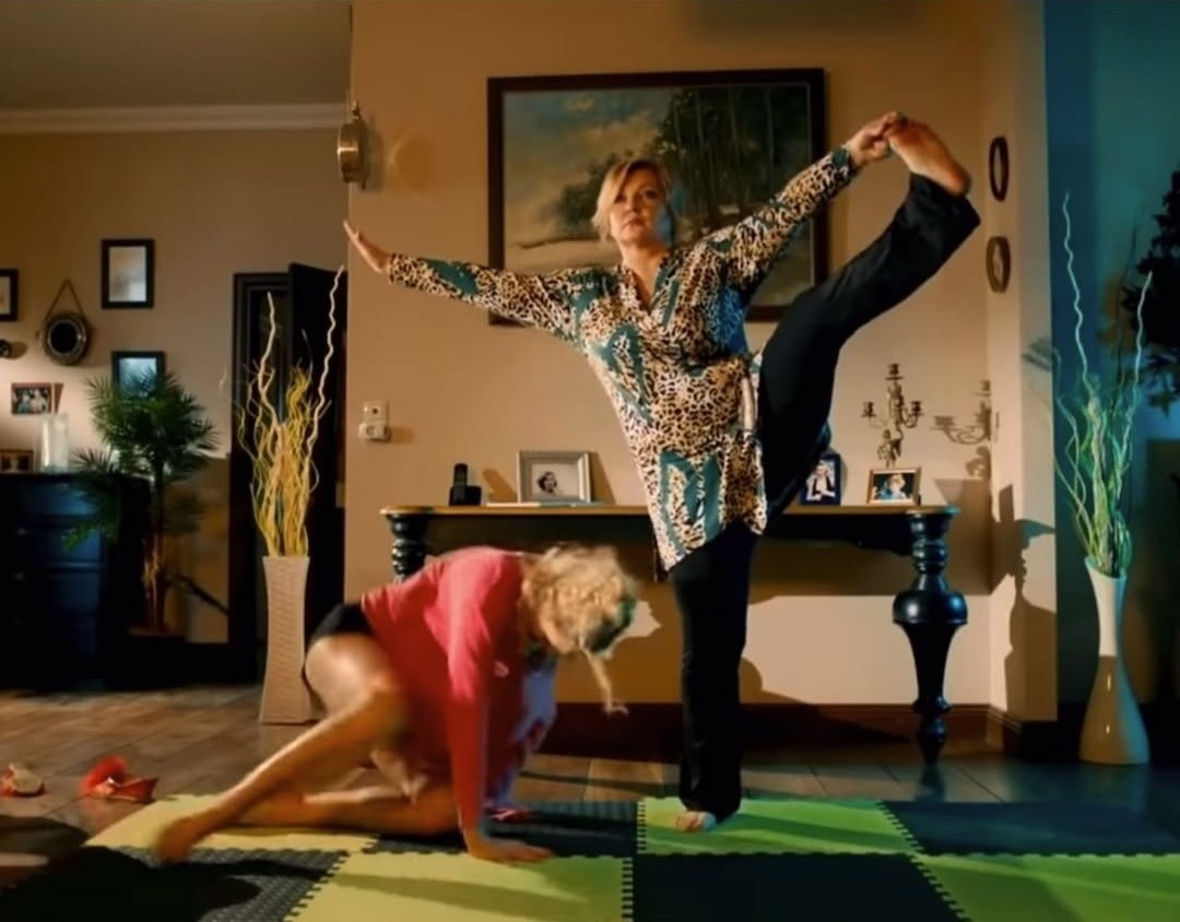 Android oyin qiz bilan jinsiy aloqa