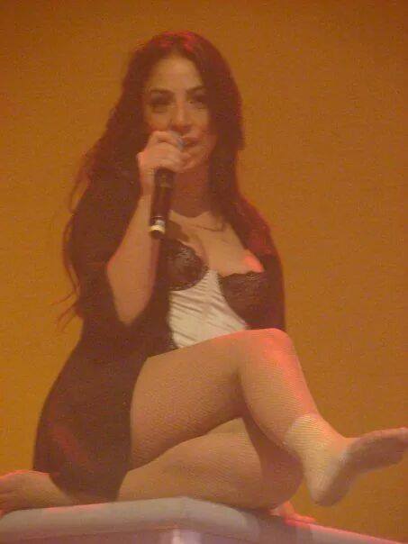 Feet of María Chacón