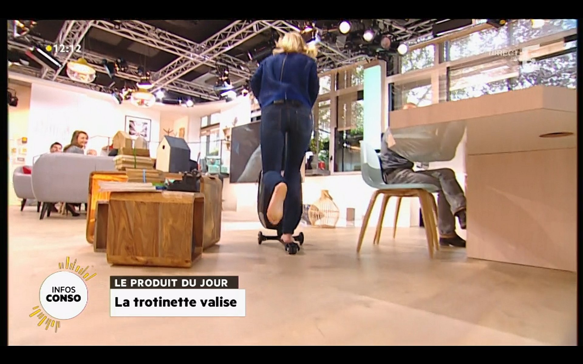 Feet of Maya Lauqué