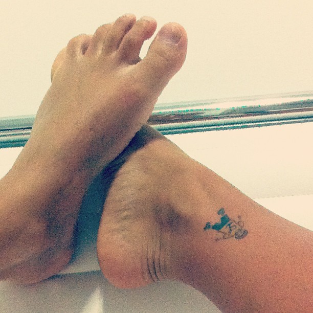 Feet of Mayra Cardi