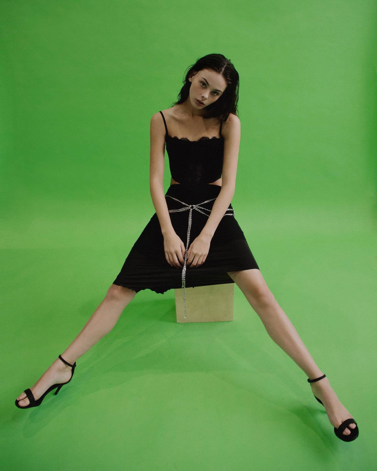 Feet of Meika Woollard