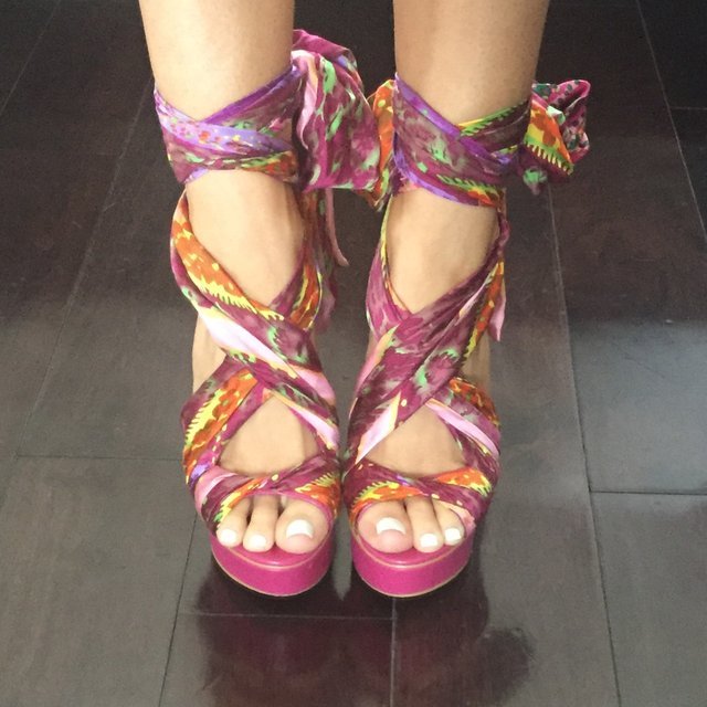 Melissa Molinaros Feet 