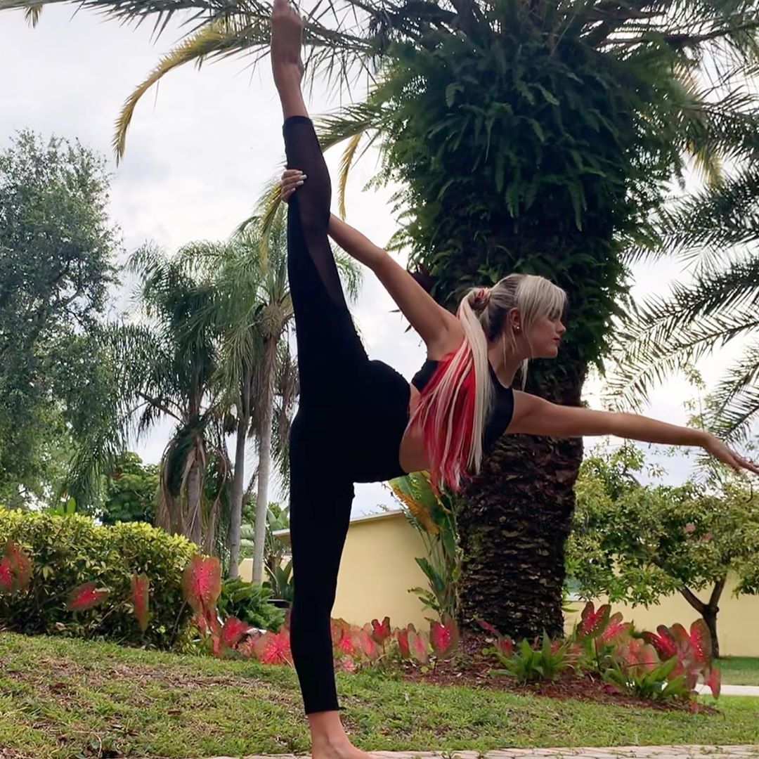 Feet of Mia Diaz