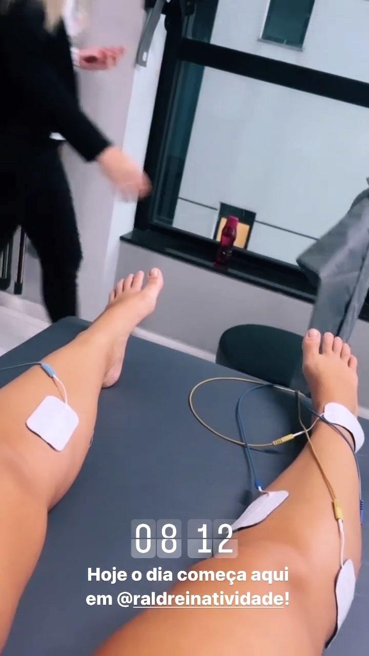 Feet of Monique Danello