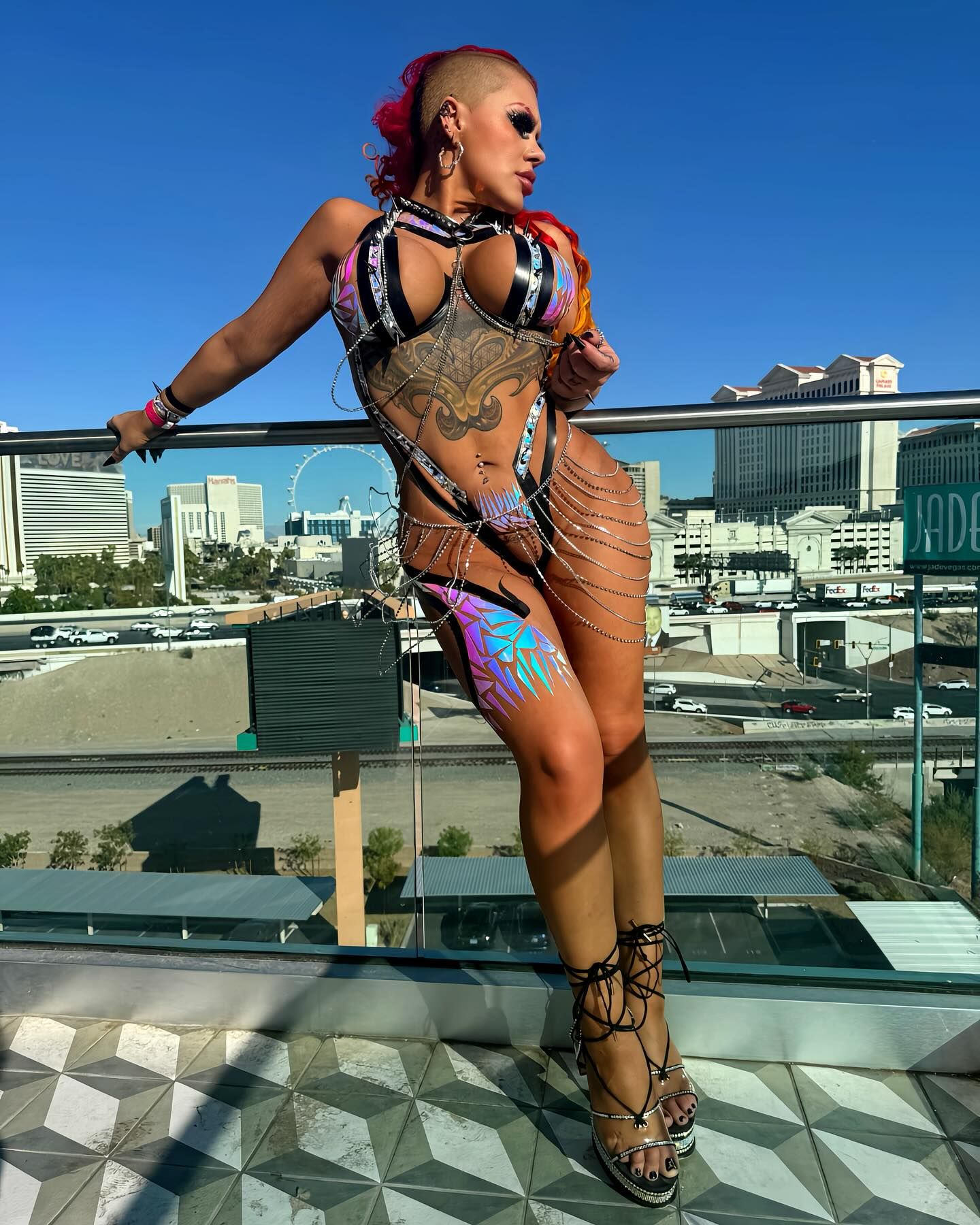 Ms. Red X's feet