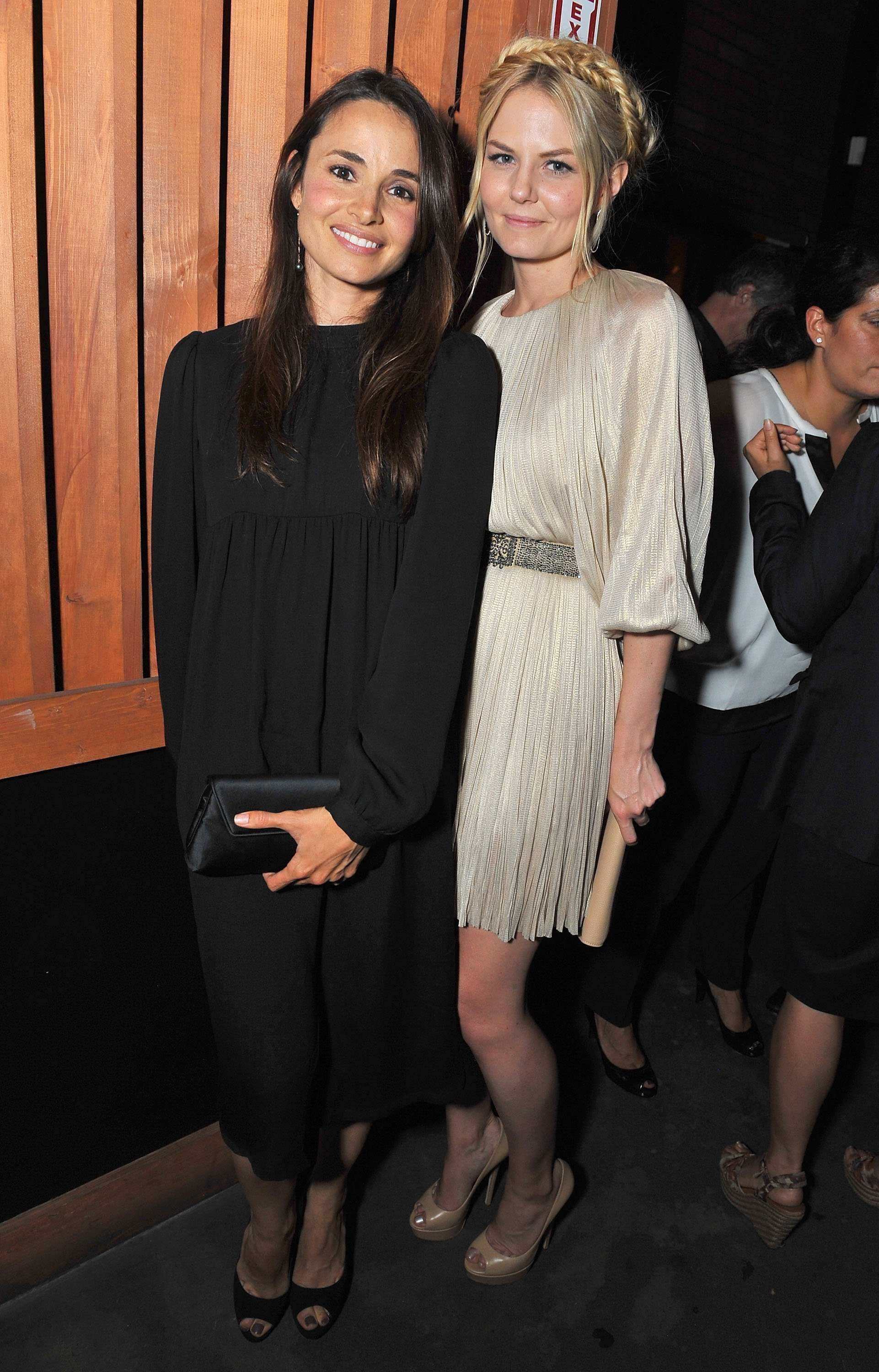 Feet of Mía Maestro