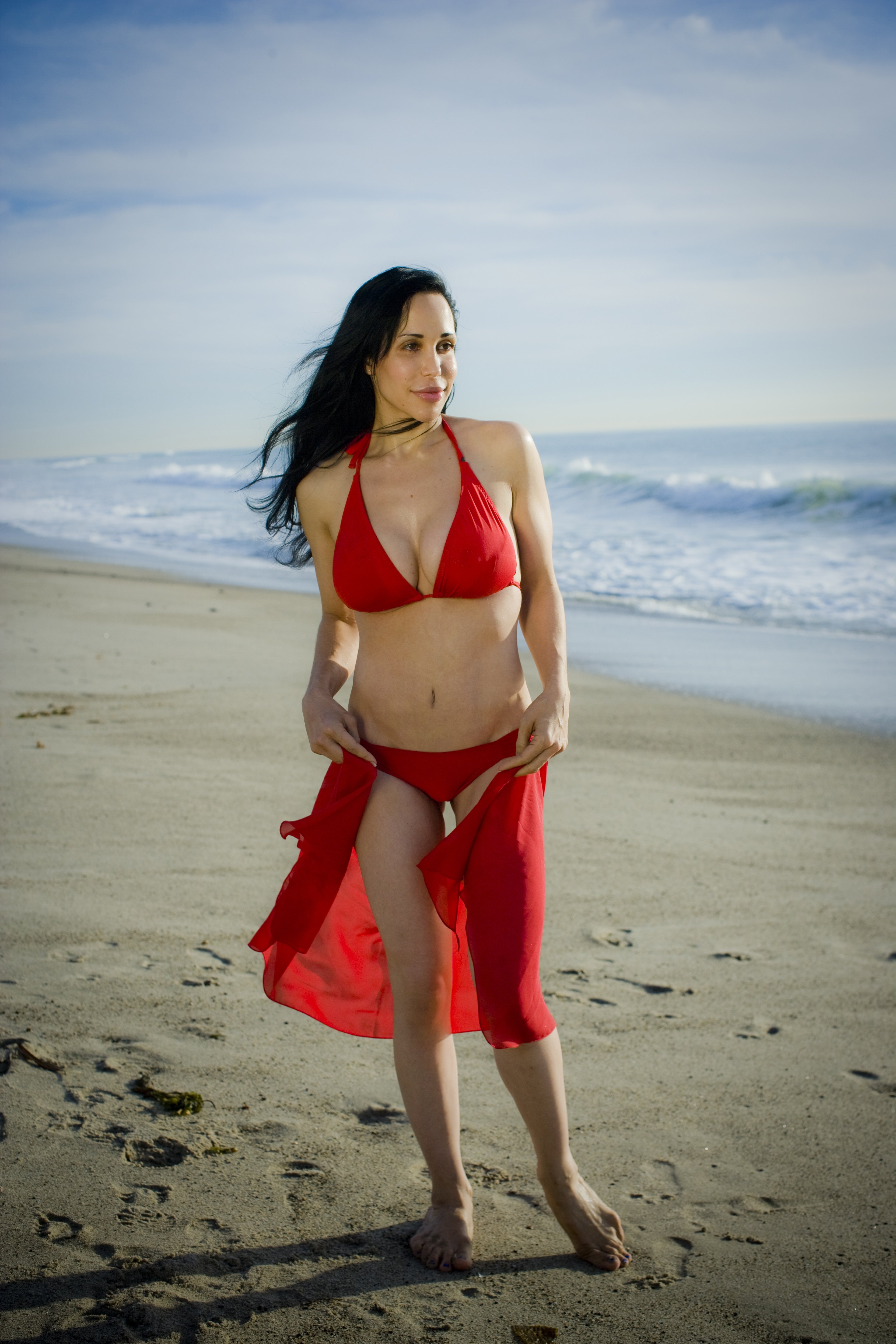 Nadya suleman feet