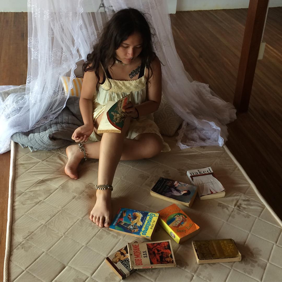 Feet of Naomi Roestel