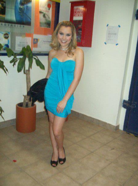 Feet of Natalia Juárez