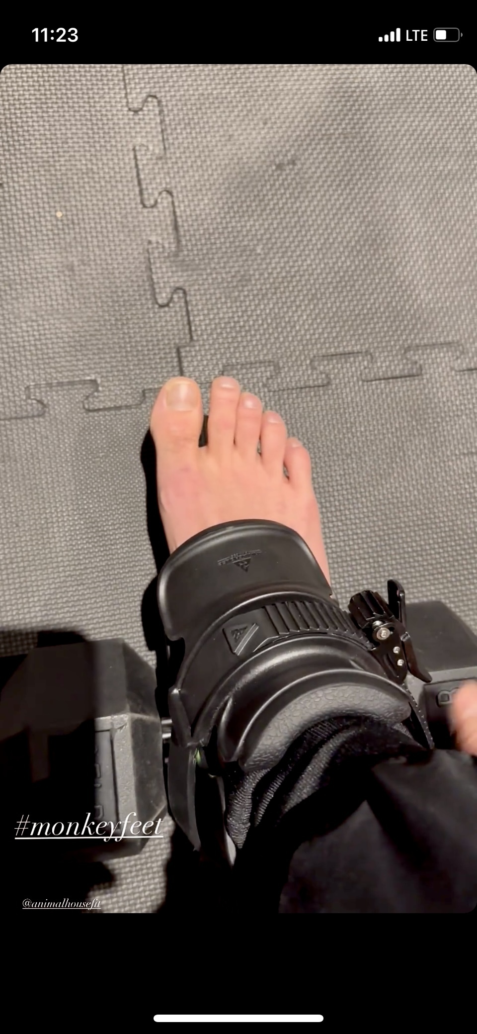 Nick Martínez's Feet << wikiFeet Men