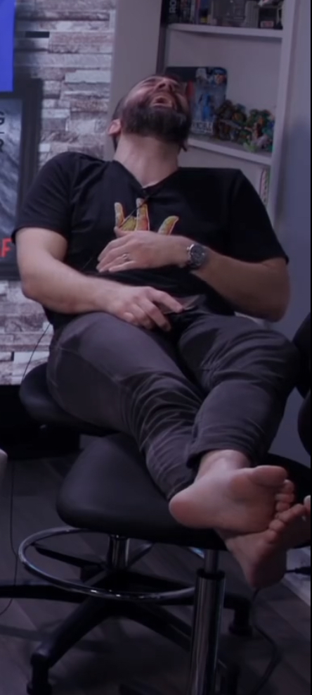 Nick Martínez's Feet << wikiFeet Men