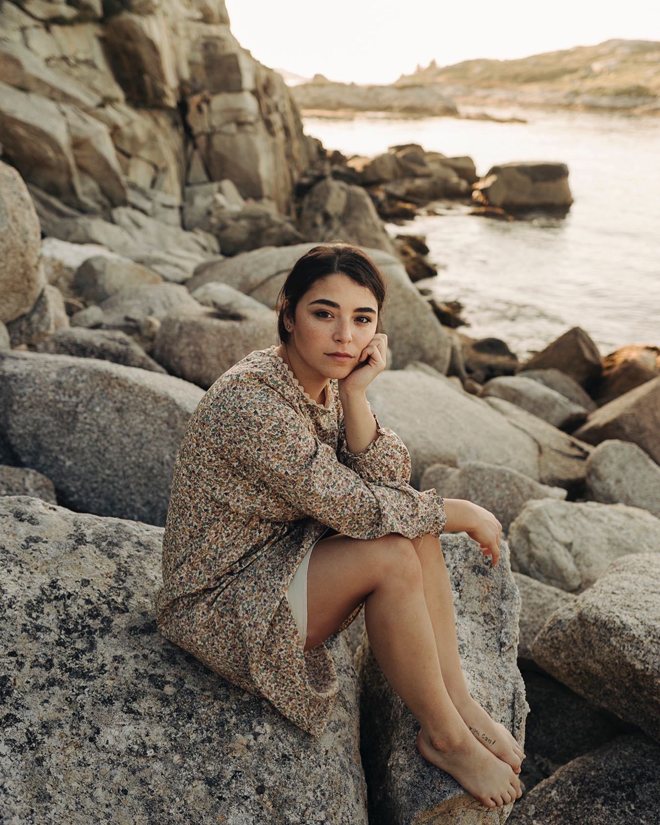 Nicole Muñoz's Feet << wikiFeet