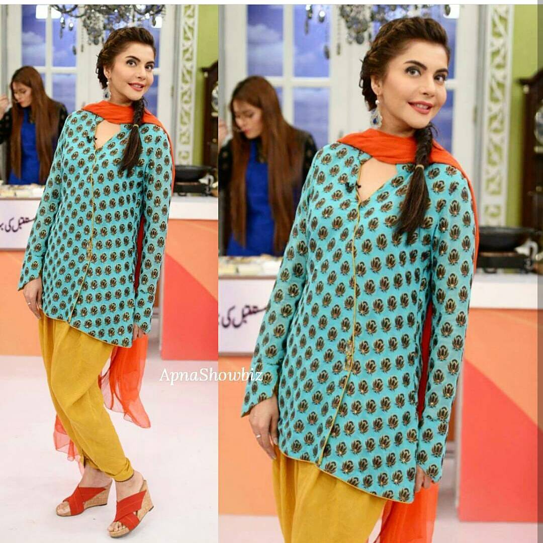 Feet of Nida Yasir