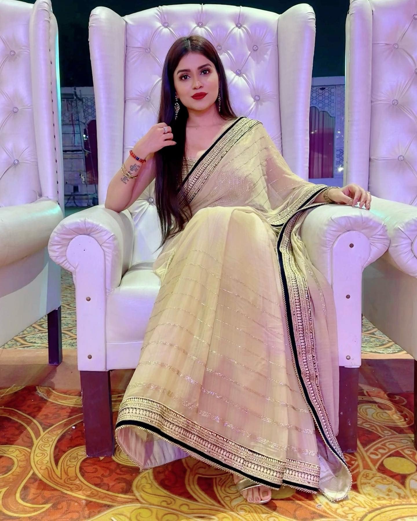 Feet of Nidhi Chaudhary