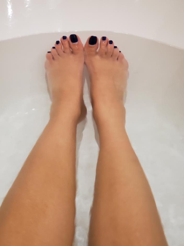 Nikki Brookss Feet