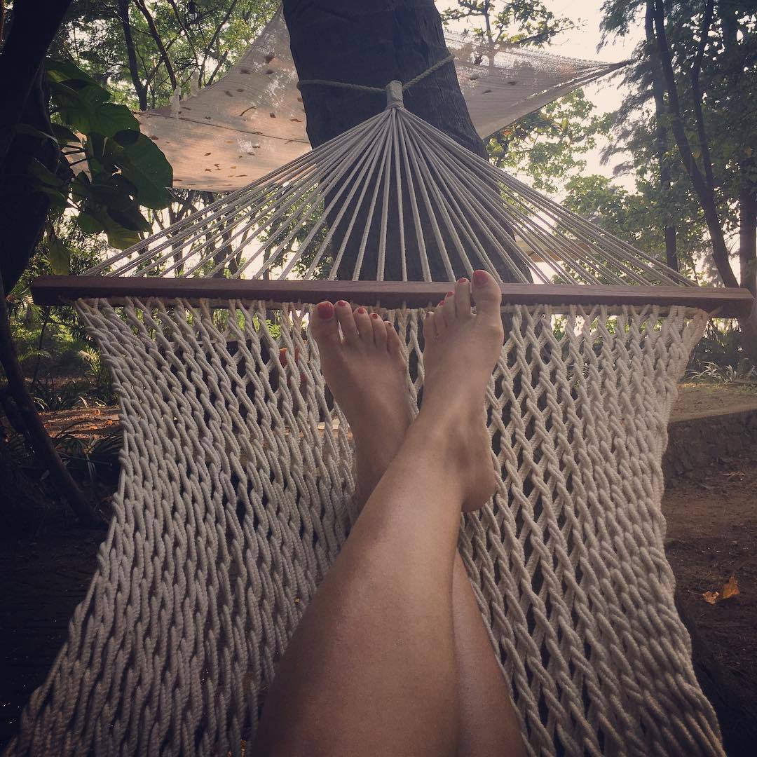 Nimrat kaur feet