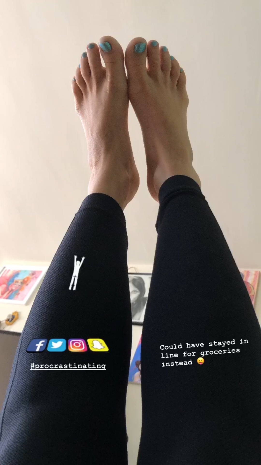 Olga Kays Feet 