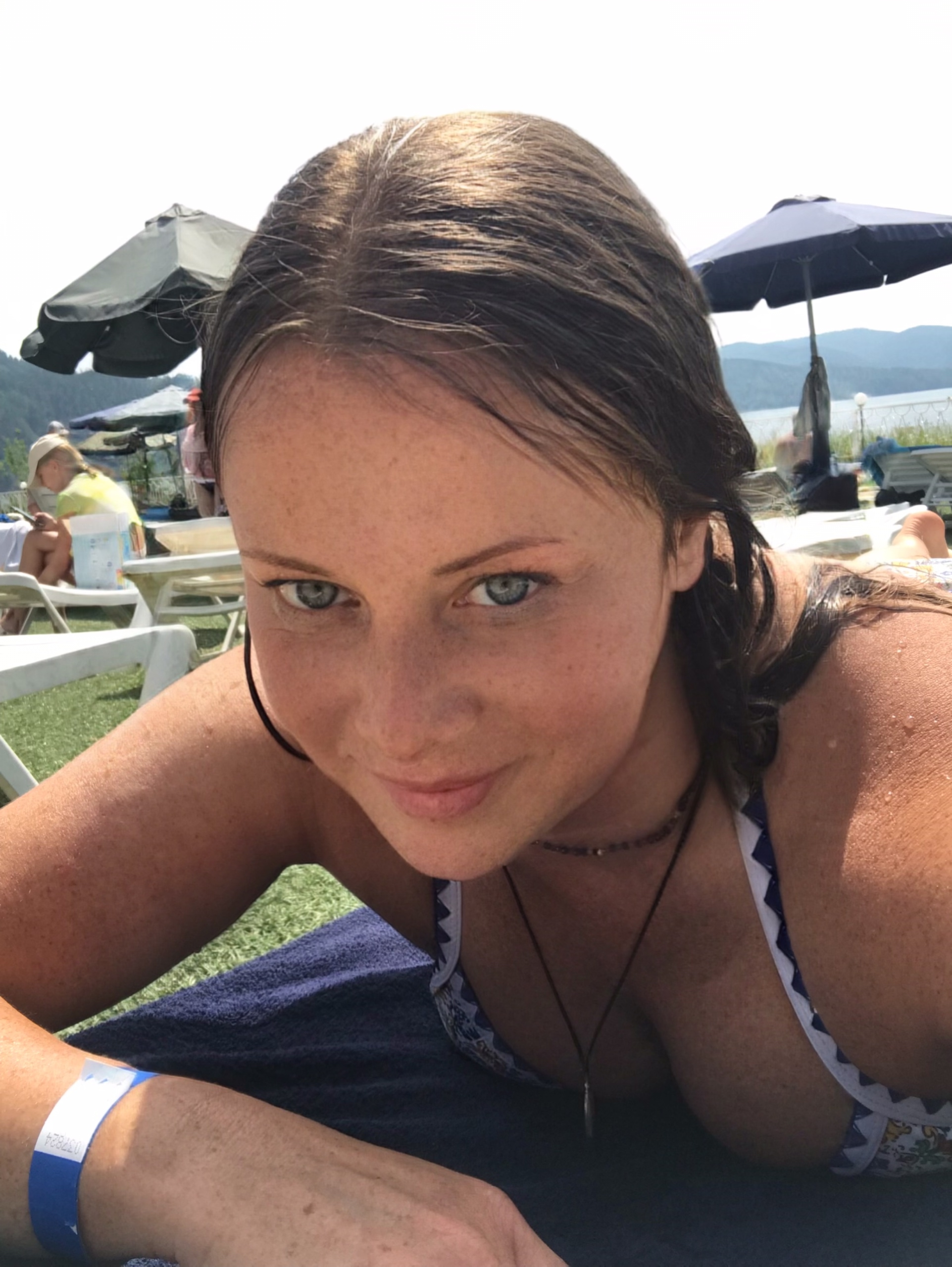 Porno er xotinini sperma bilan oziqlantiradi Jinsiy video yiglash