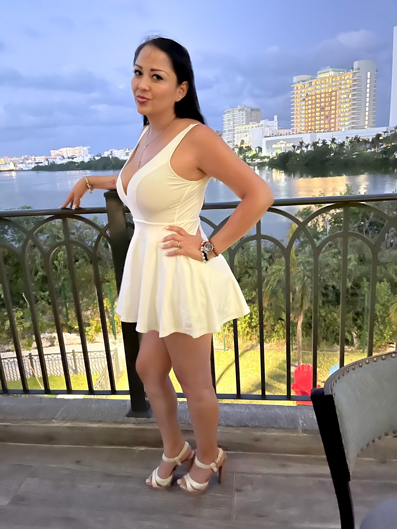 Pamela Rioss feet