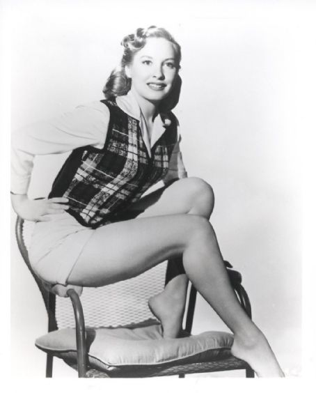 Penny Edwards's Feet << wikiFeet