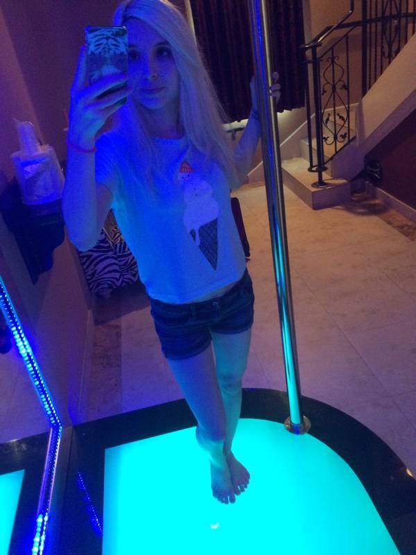 Piper Perri feet photo 3