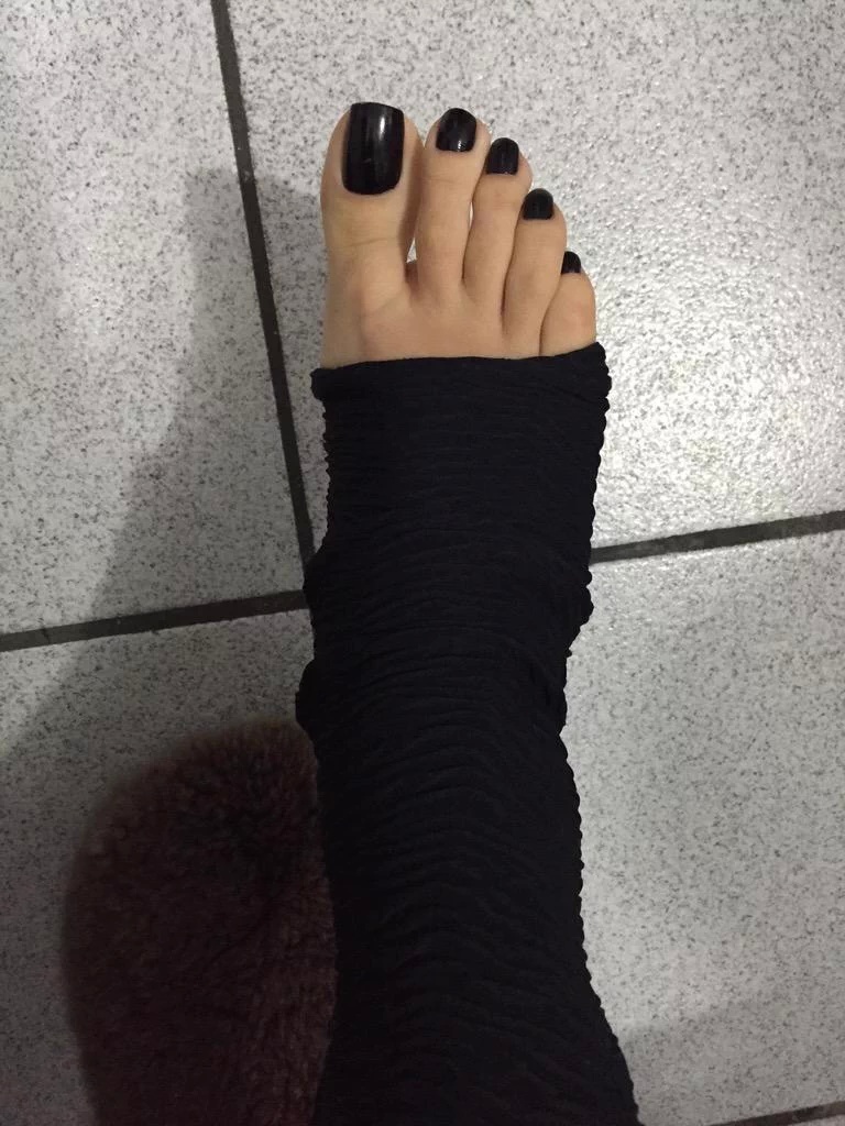 Rainha Grazi's Feet
