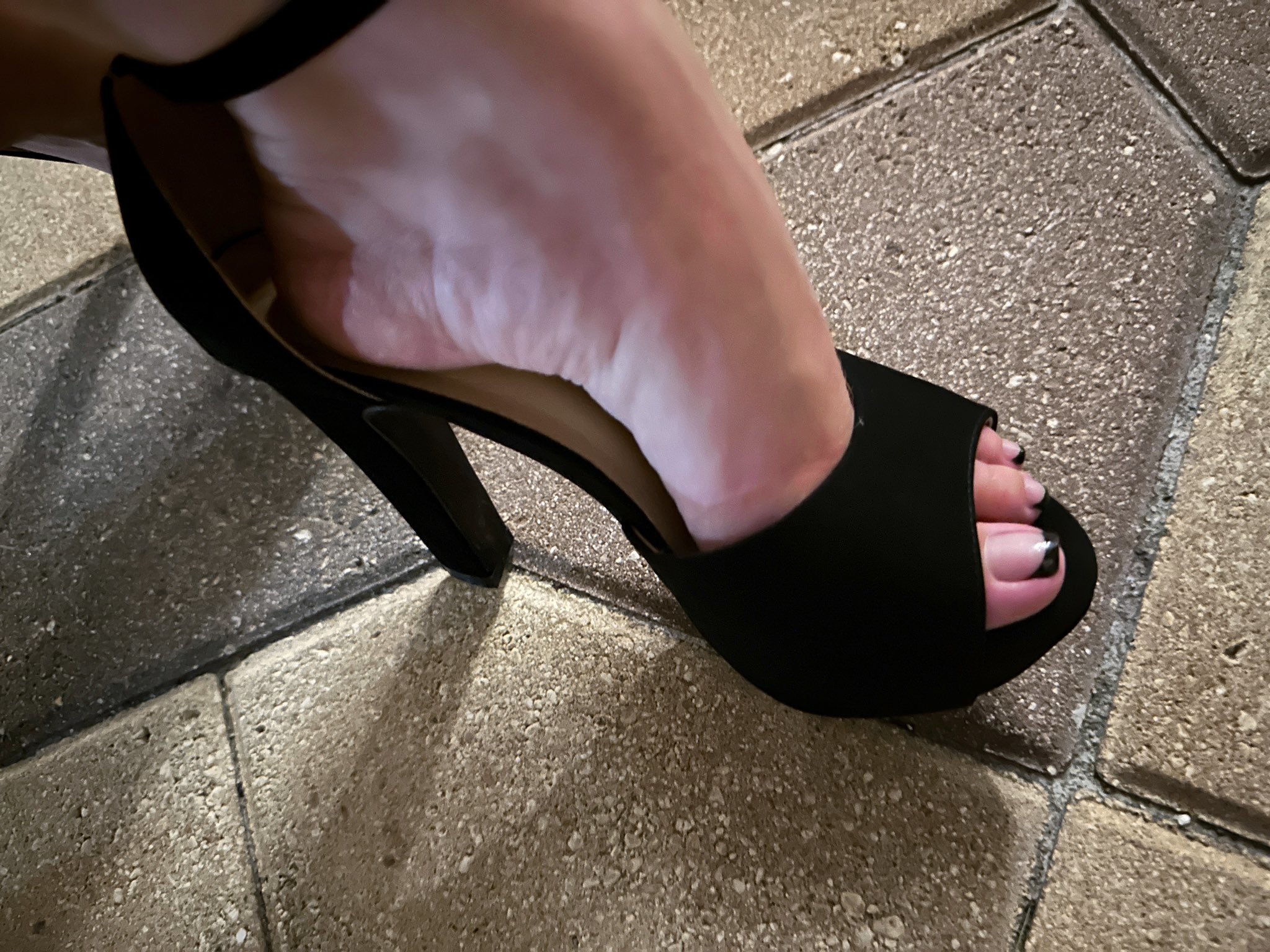 Rianne May's feet