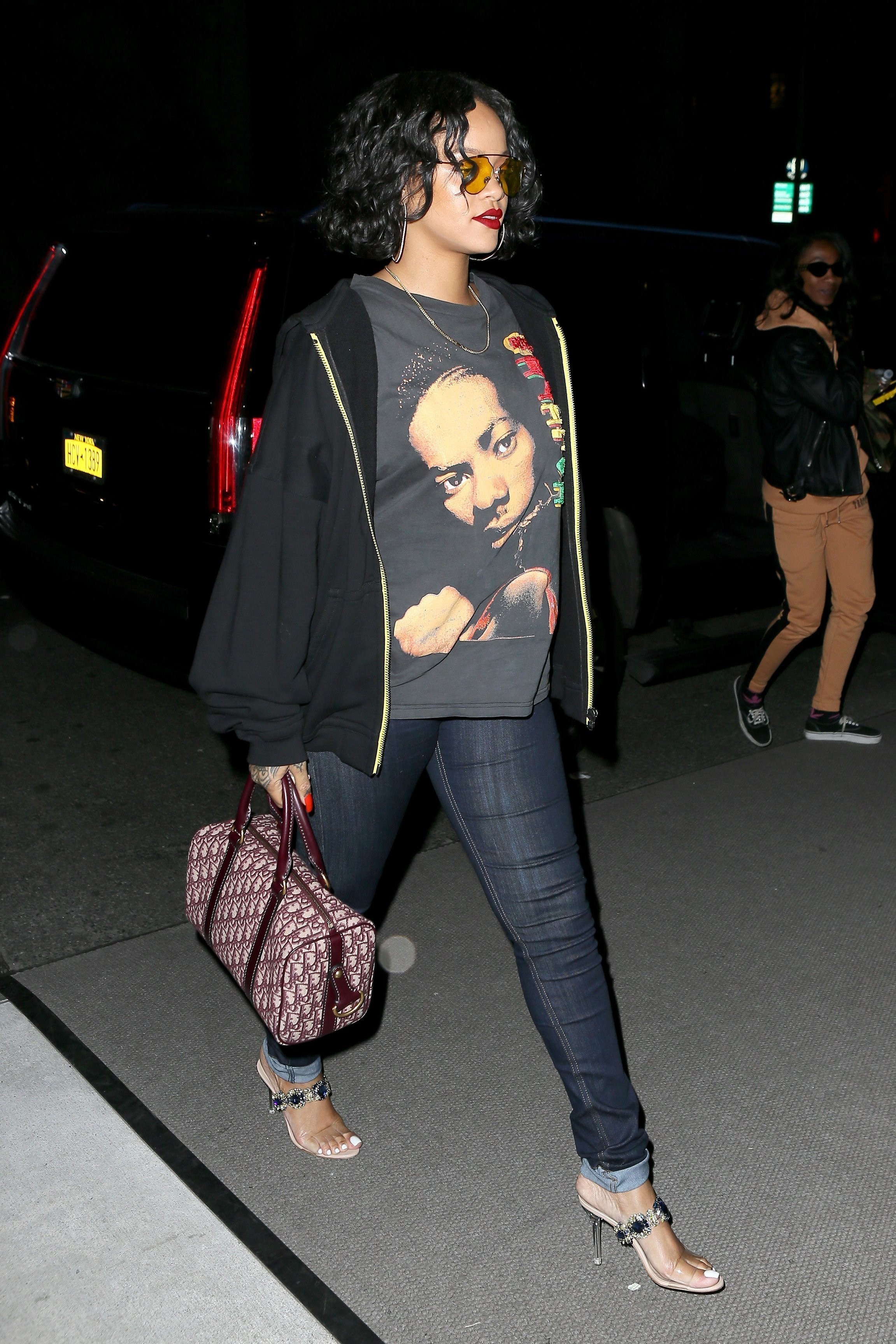 Rihanna feet photo 192976317 Rihanna feet photo 192976317 - High quality celebrity feet picture