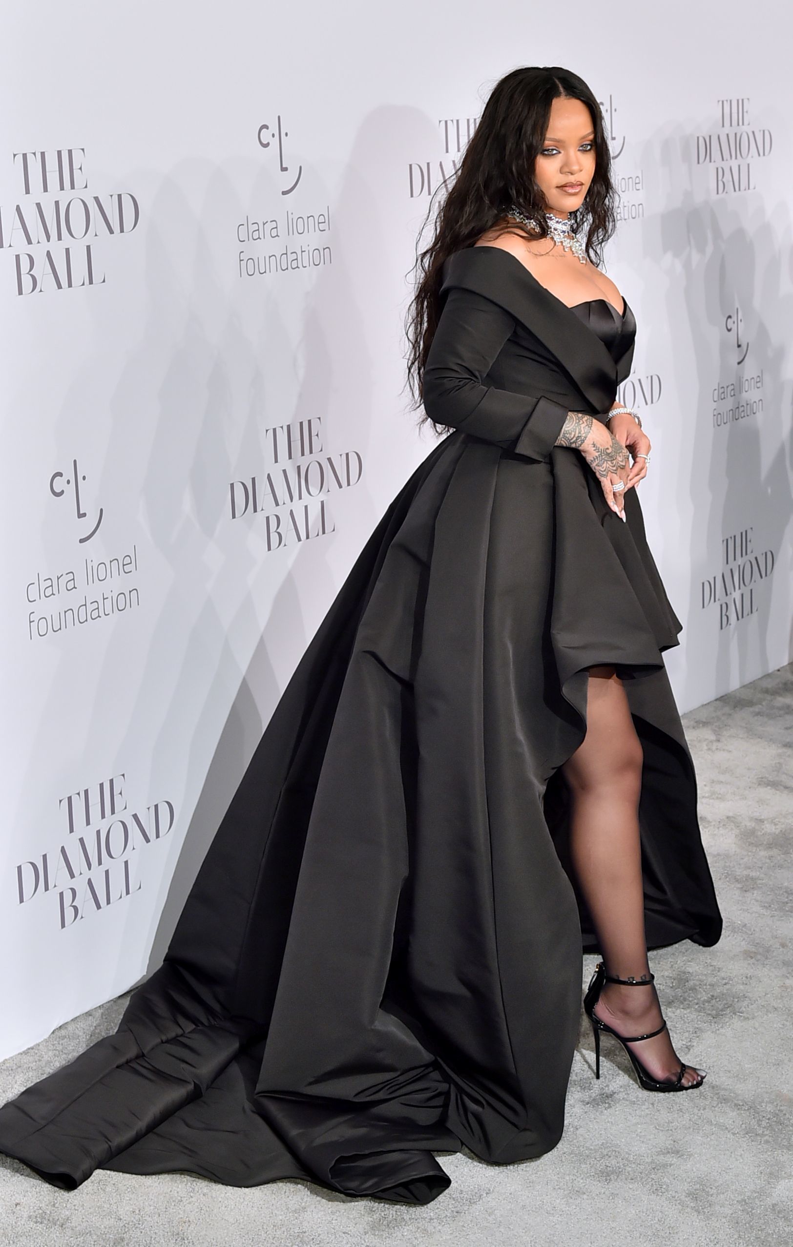 Rihanna feet photo 192976404 Rihanna feet photo 192976404 - High quality celebrity feet picture