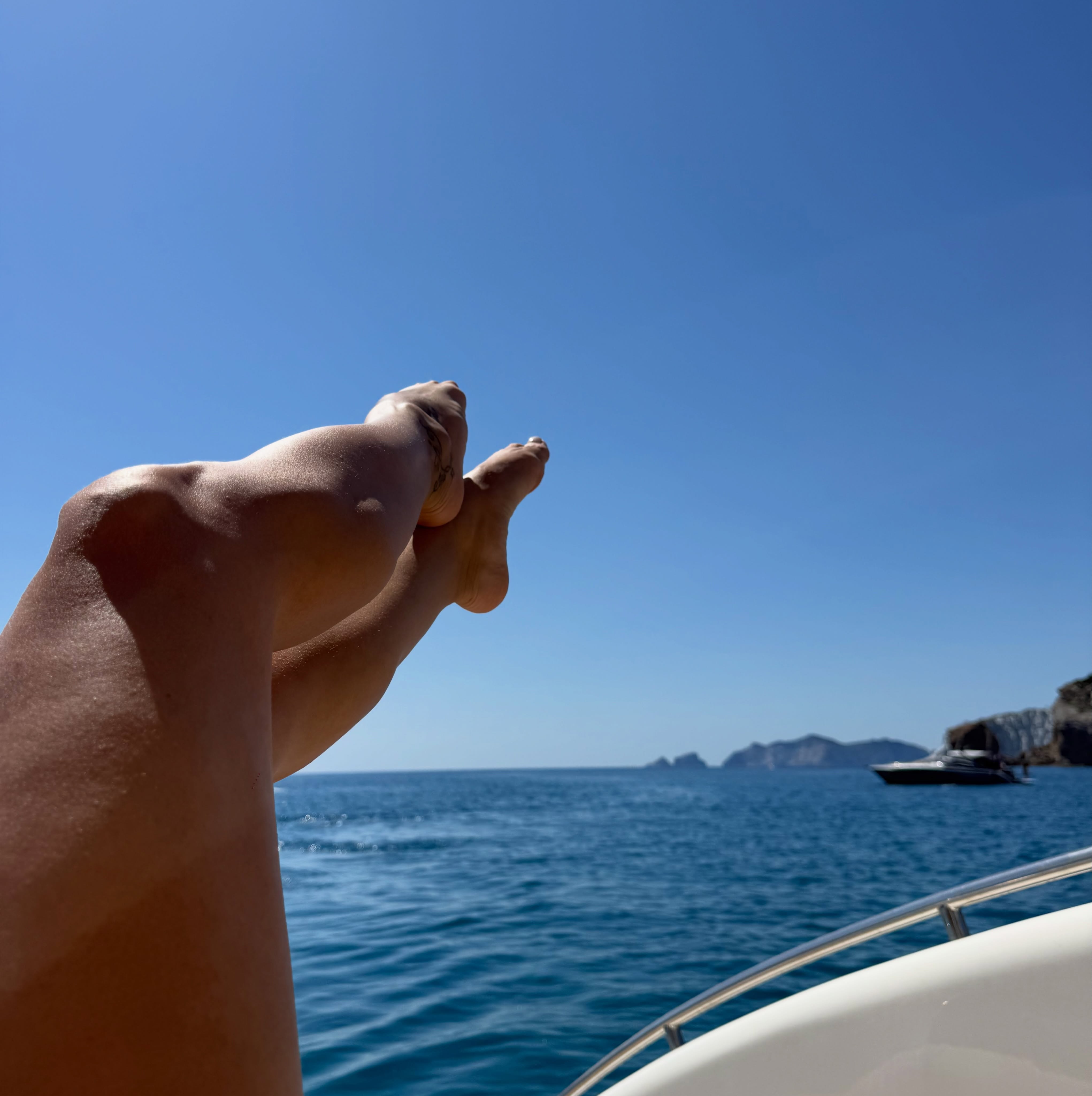 Feet of Roberta Pedrelli