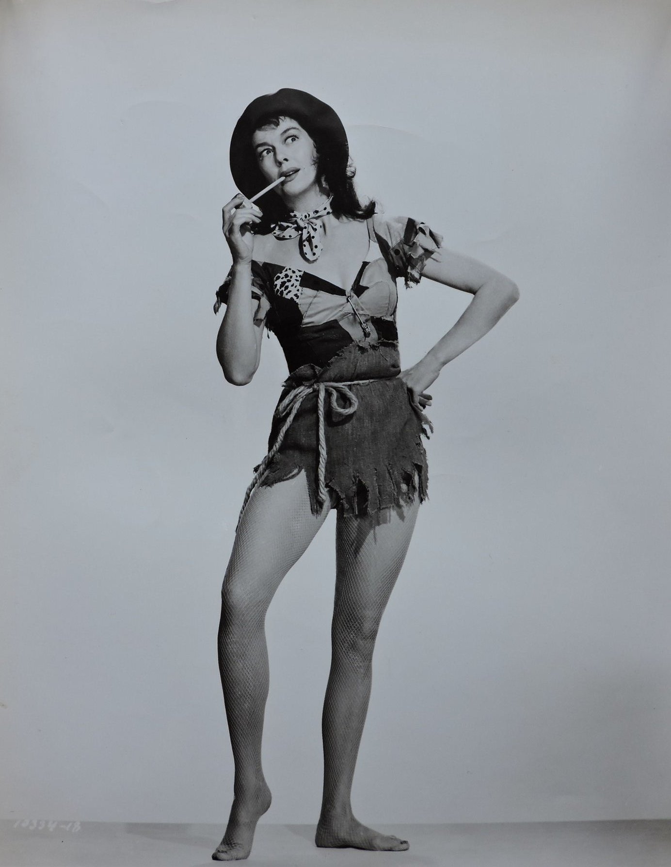 rosalind-russell-s-feet-i-piedi-di-rosalind-russell-celebrities