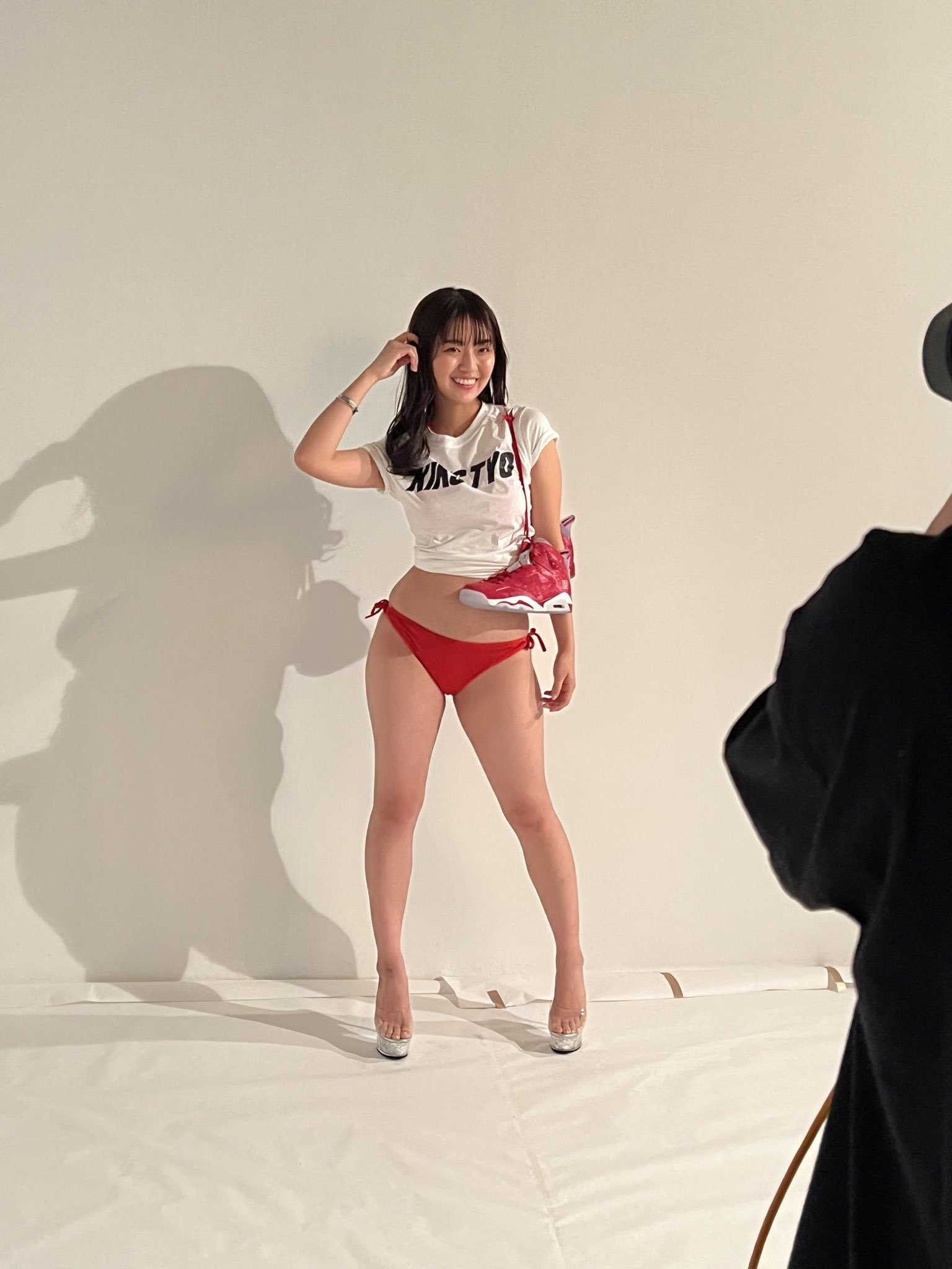 Runa-Toyoda-Feet-6981481.jpg