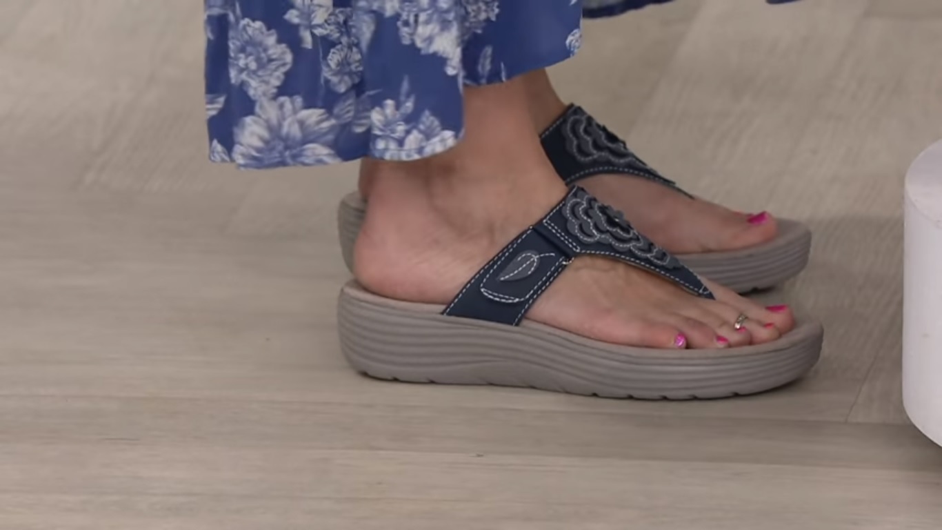 Sally Combs feet photo 193081581 Sally Combs feet photo 193081581 - High quality celebrity feet picture