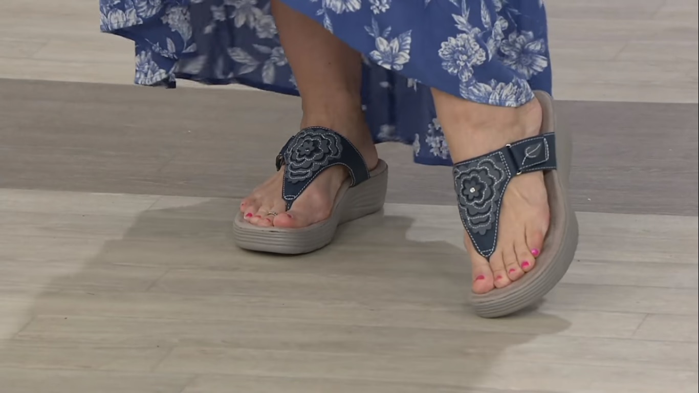 Sally Combs feet photo 193081587 Sally Combs feet photo 193081587 - High quality celebrity feet picture