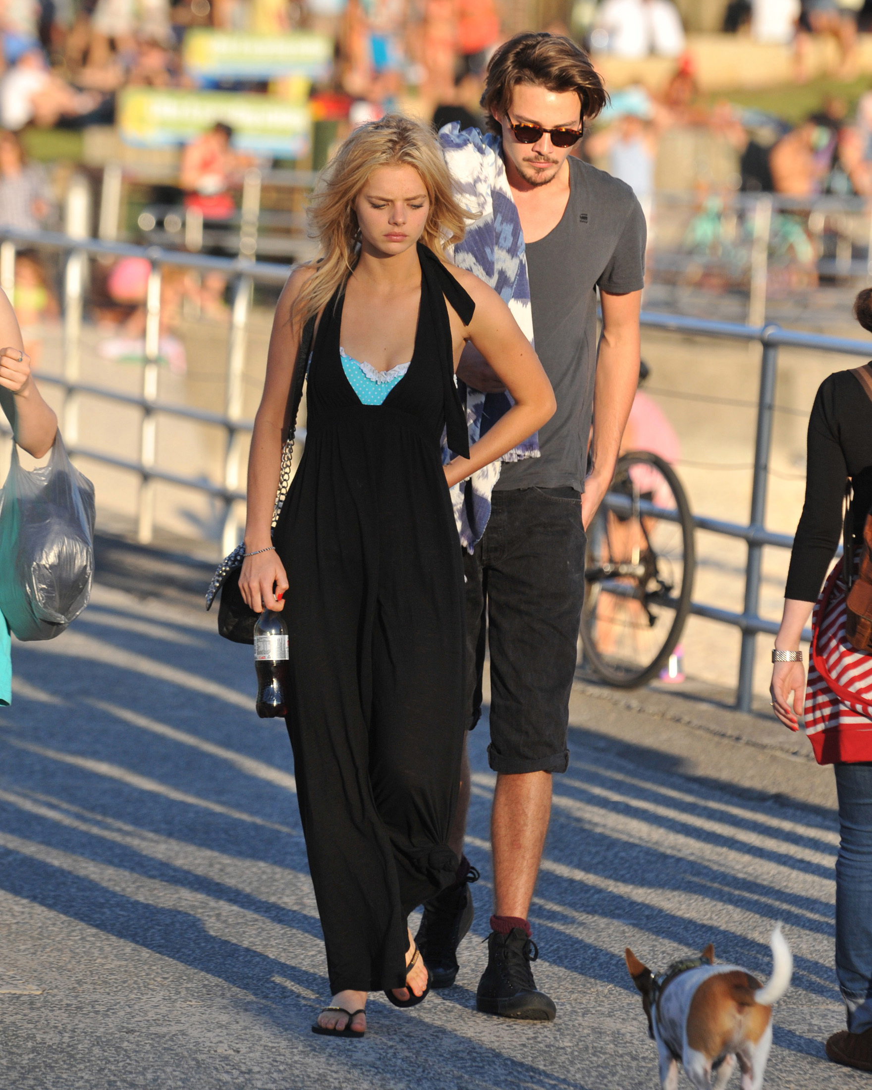 Samara Weaving's Feet - I Piedi Di Samara Weaving - Page: 12 ...